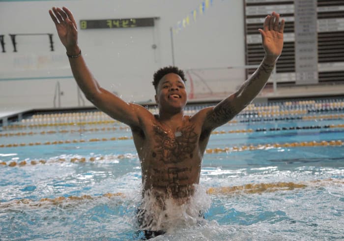 markelle-fultz-swimming.jpg